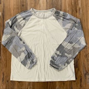 Aerie Real Soft Long Sleeve T-Shirt (M)